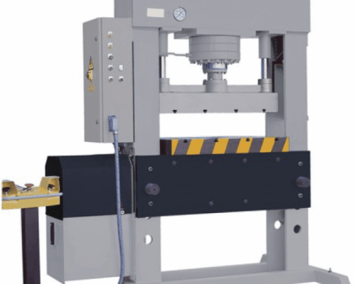 Presa hidraulica de formare seria UT