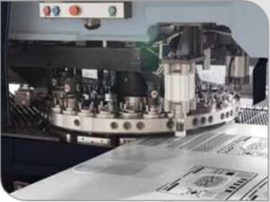 Masina de stantat cu turela seria TPP